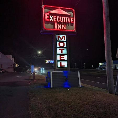Executive Inn Coopersburg Esterno foto