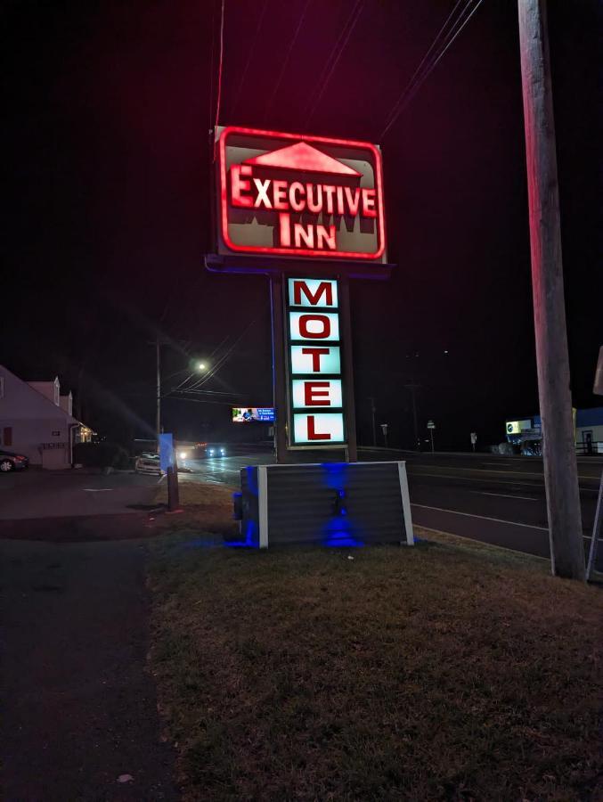 Executive Inn Coopersburg Esterno foto