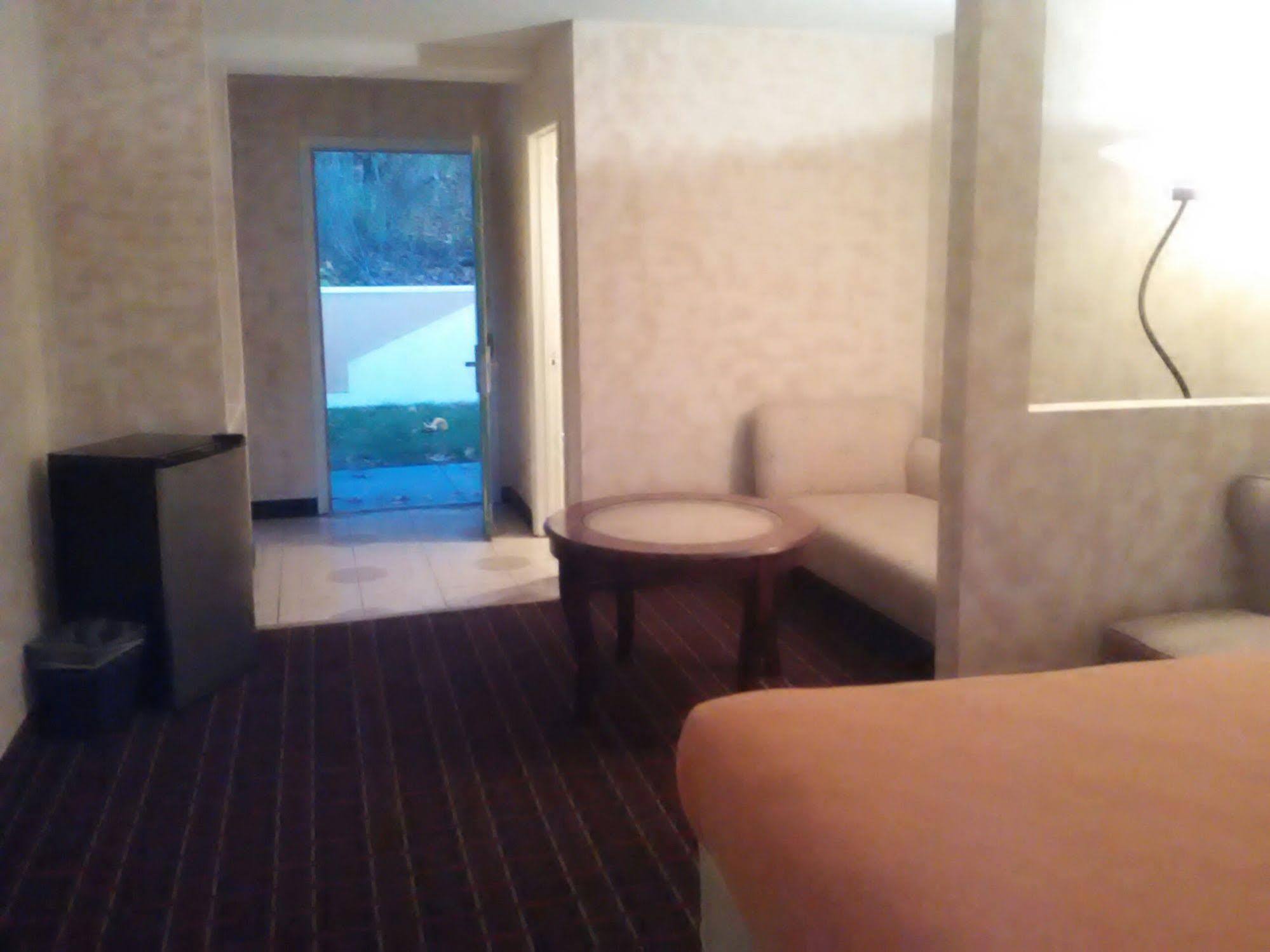 Executive Inn Coopersburg Esterno foto