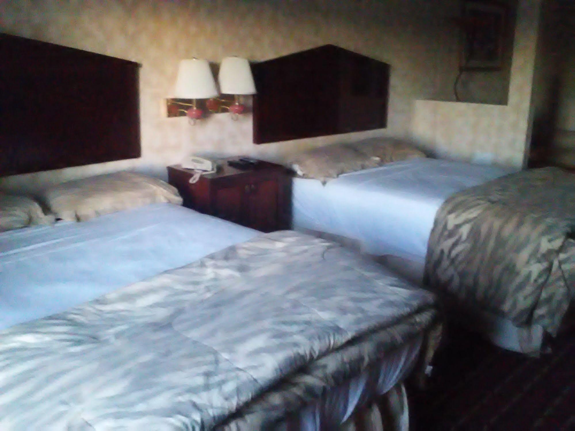 Executive Inn Coopersburg Esterno foto